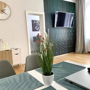 Apartment Premium Am Einsiedlerpark, Vienna