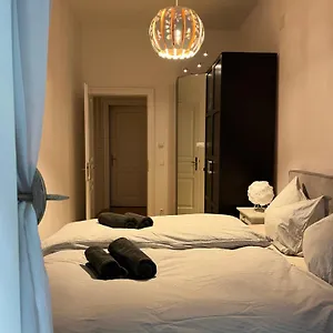 Apartment Quiet Next To Belvedere & Central Station, Vienna