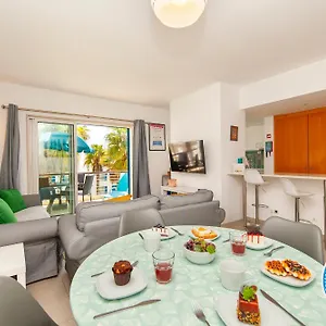 B06 - Top-floor Marina 2 Bed Appartement Lagos