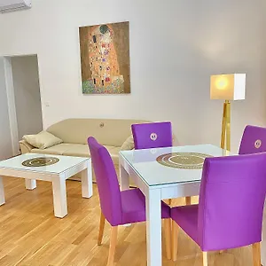 Steiner Residences Nestroyplatz Wenen