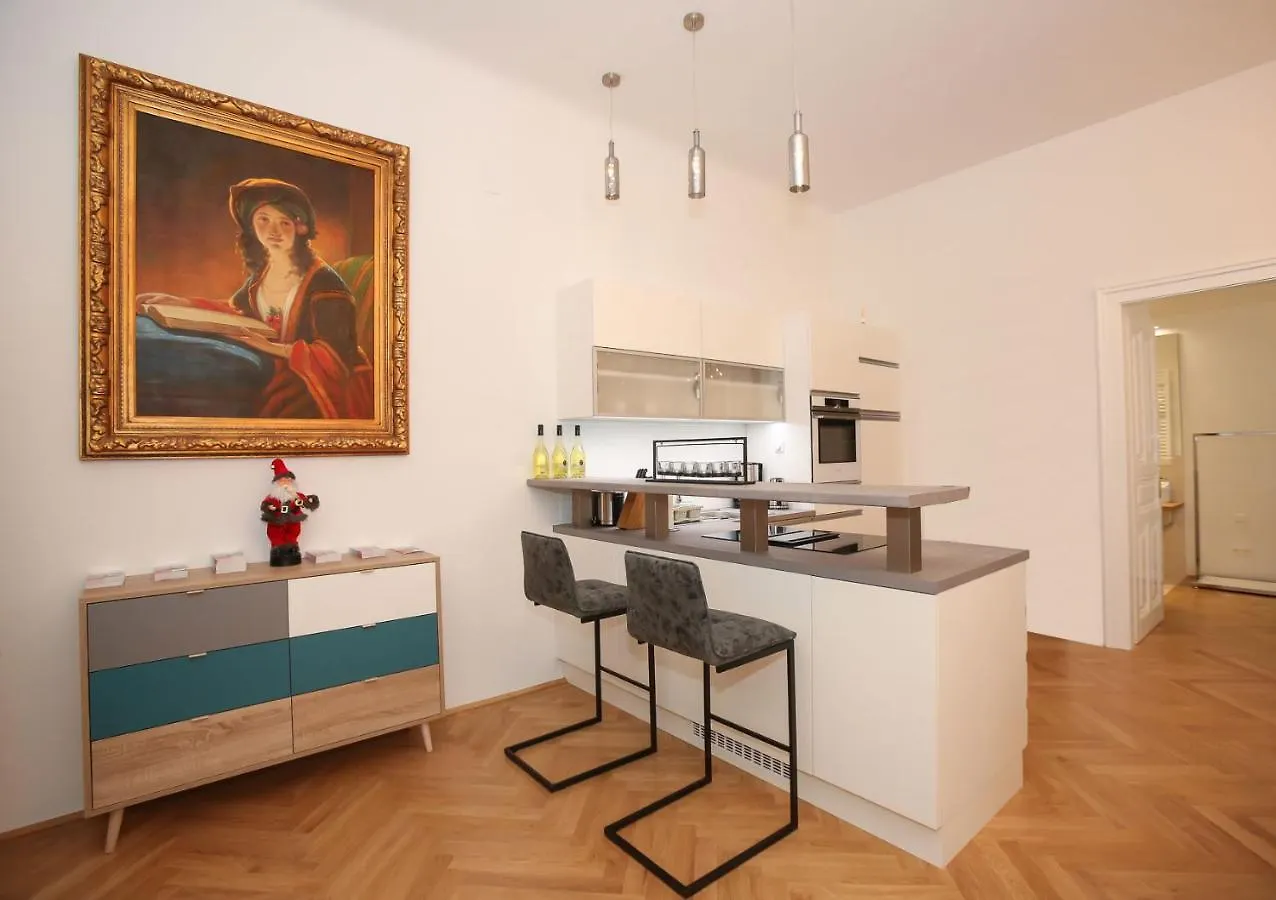 Luxusapartment Altes Rathhaus Viena 0*,  Austria